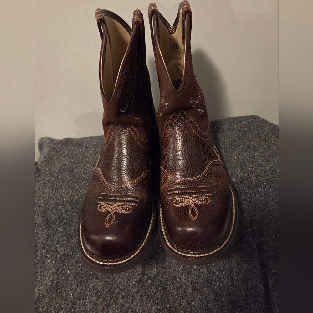 •Ariat• Fat Baby Ladies Size 10B Short Leather Cowgirl Boots in "Copper Kettle"